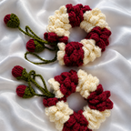 Bunai Red and White Gajra